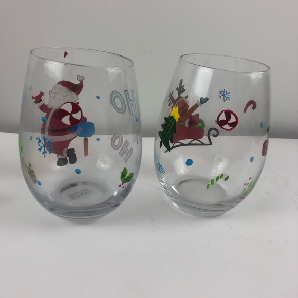 Pair of Christmas Holiday Wine Glasses - Picture 2 of 2